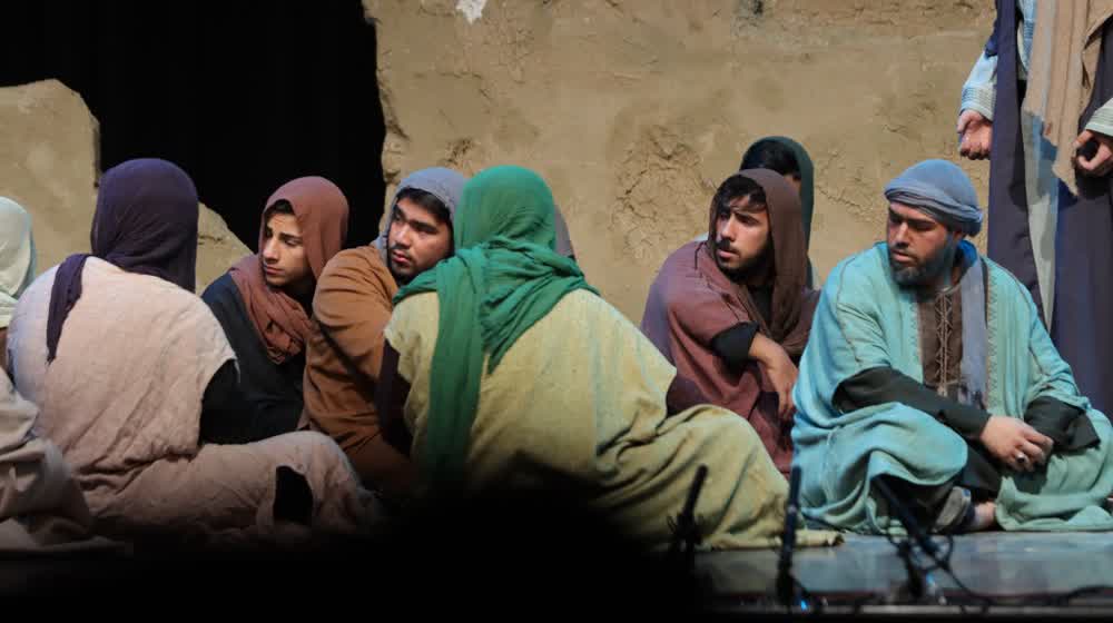 گالری نمایش قلب نامیرا ۱۴۰۴ — عکس 14 از 15 | گزارش تصویری تئاتر ریّان